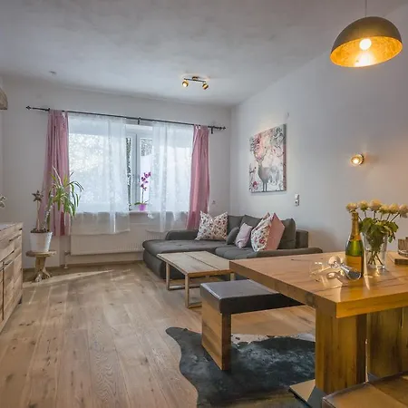 Berghof Haselsberger Appartements Sankt Johann in Tirol Exteriér fotografie